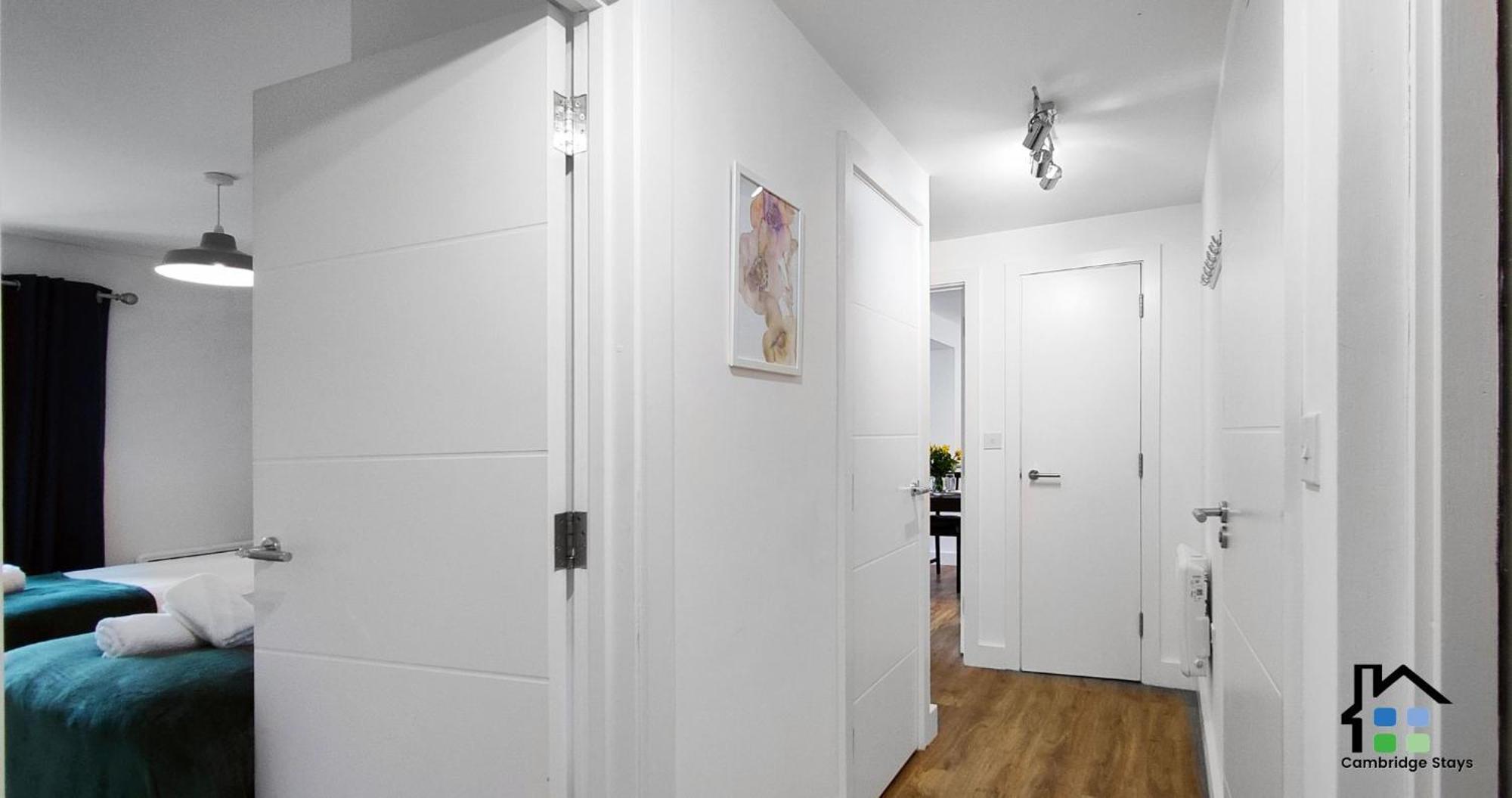 Cambridge Stays Riverside Apart Hotel With 2Br Flats At The City Centre-Parking-Balcony ภายนอก รูปภาพ