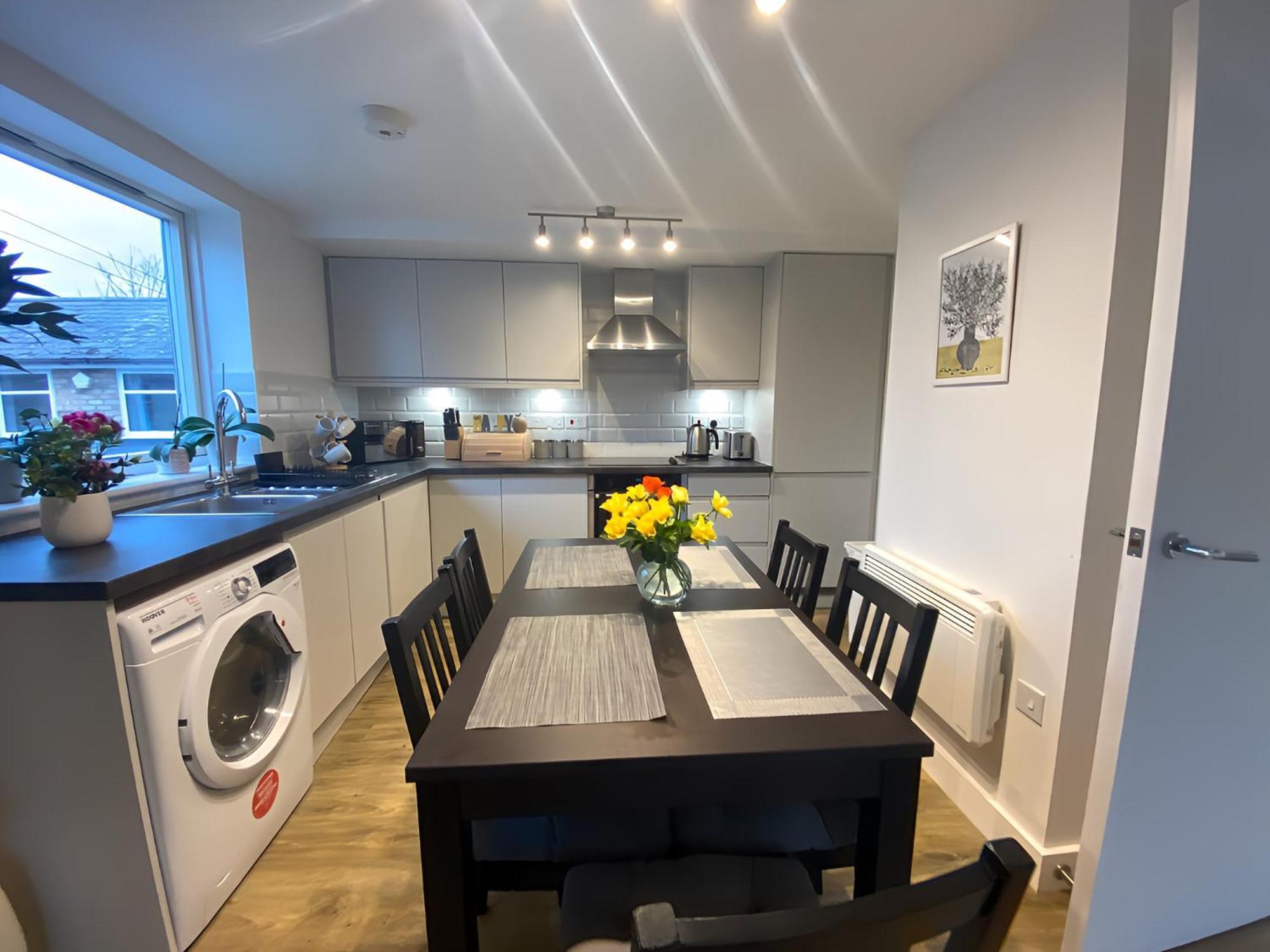 Cambridge Stays Riverside Apart Hotel With 2Br Flats At The City Centre-Parking-Balcony ภายนอก รูปภาพ